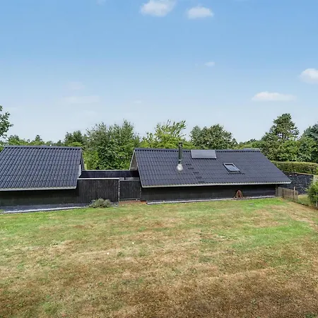 Ragnborg - 700m From The Sea By Interhome Feriehus *